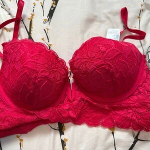 NWT Marilyn Monroe Red Lace Light Lift Bra – Size 36B – Sultry & Elegant! ❤️✨